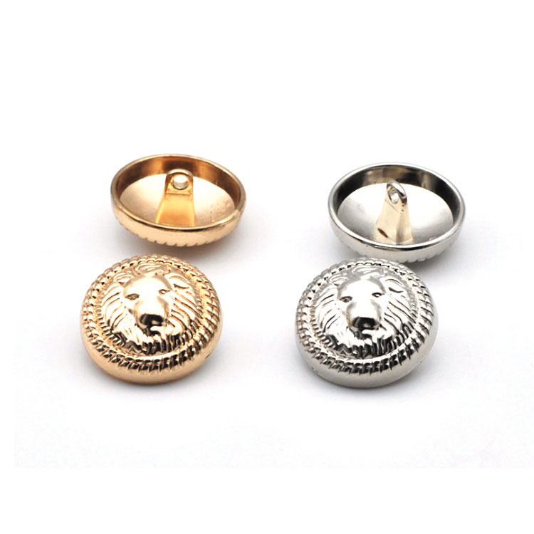 Quid est differentia aeris et alloy bullarum?